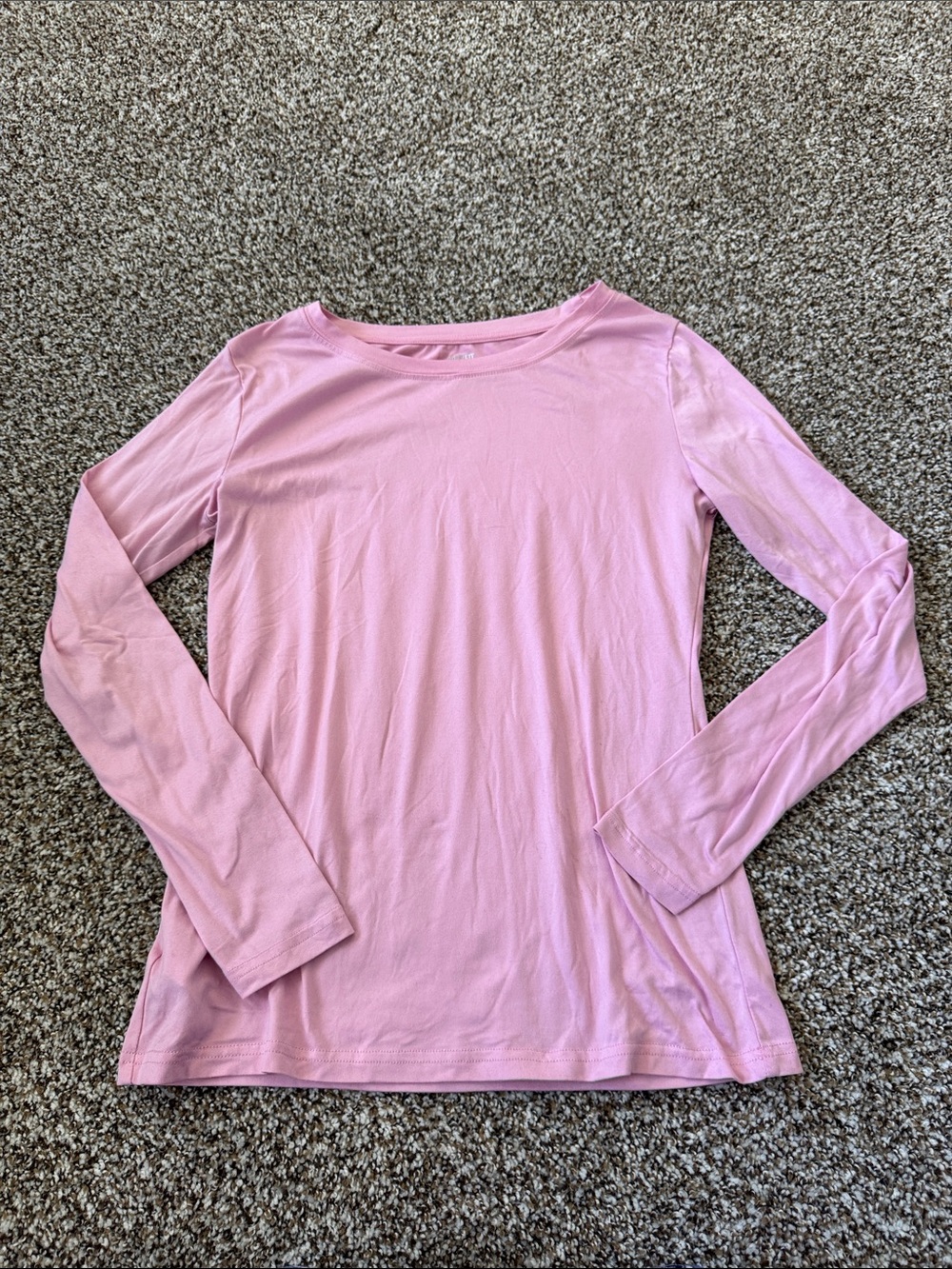 Classic Long-Sleeve Crewneck Tee in Light Pink